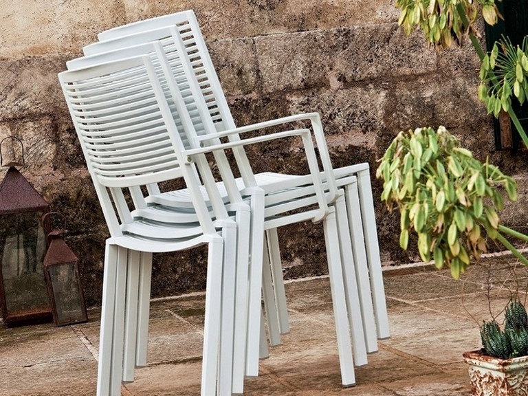 FAST EASY TAVOLI SEDIE POLTRONCINE SGABELLI